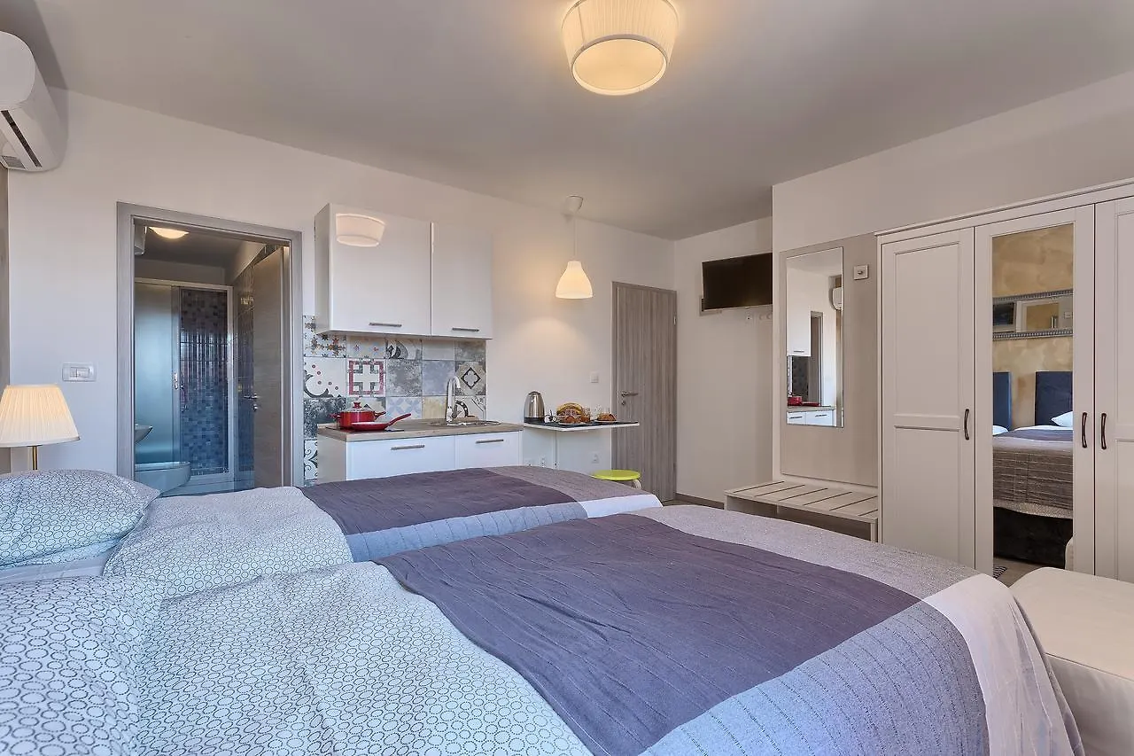 *** Gostinjska kuća Luxury Flats In City Centre Croatia