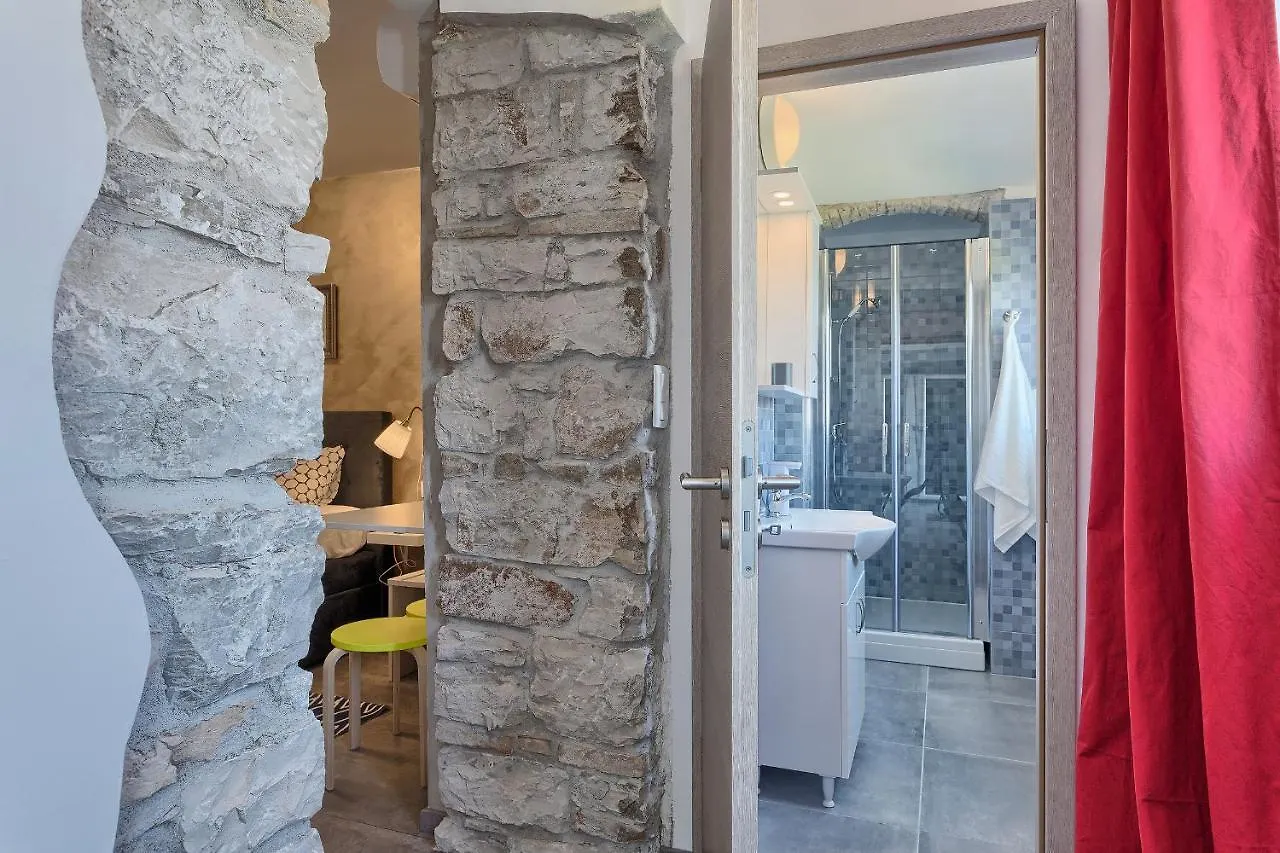 Luxury Flats In City Centre 3*, Pula