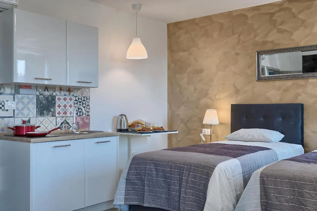 Luxury Flats In City Centre 3*, Pula Croatia