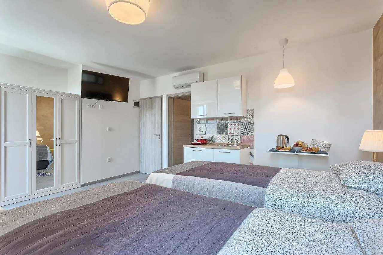 *** Gostinjska kuća Luxury Flats In City Centre Croatia