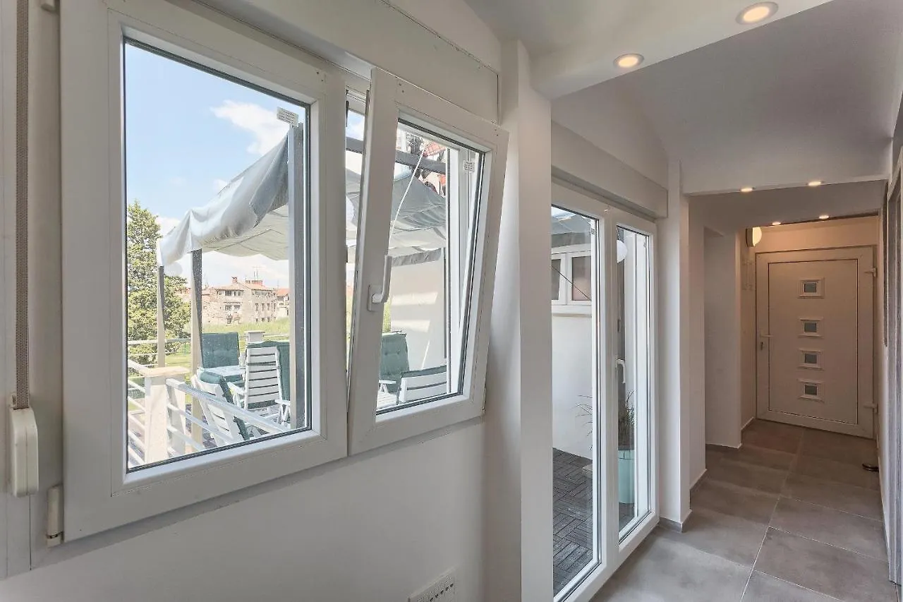Luxury Flats In City Centre Pula 3*,  Kroatien